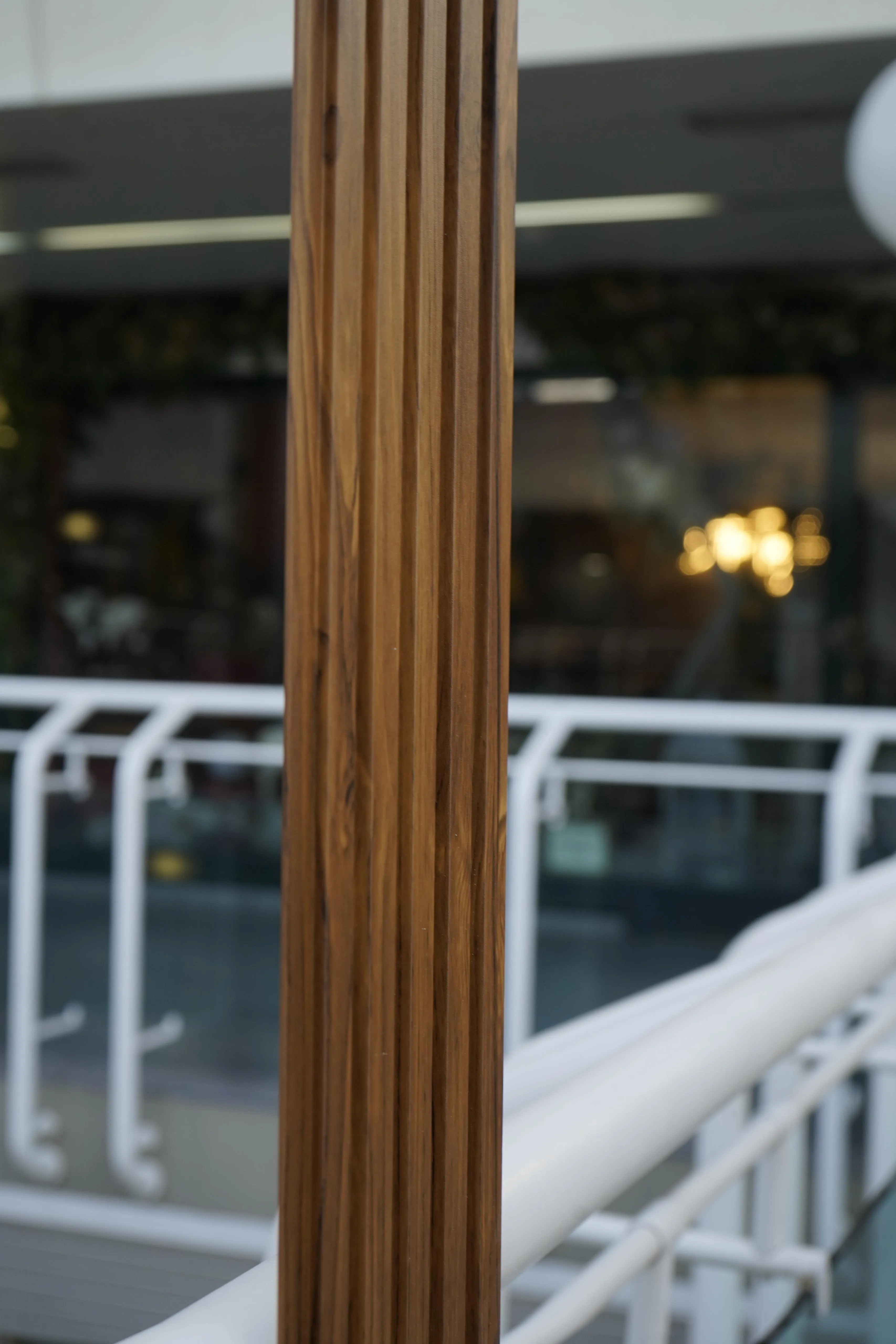 Palillería WPC Nogal view 3